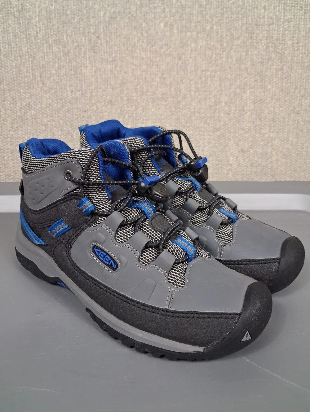 KEEN Targhee Mid Waterproof Boots Kids Size 2 Steel Grey Baleine Blue Hiking